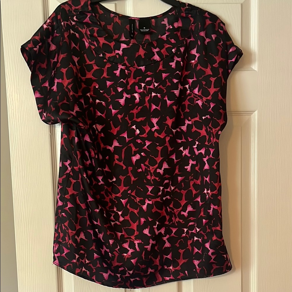 New Directions Black and Pink Blouse